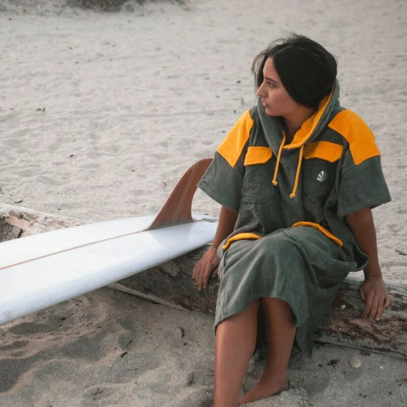 Poncho Surf Adulte Saint Jacques Wetsuits Cargo Kaki – Image 2